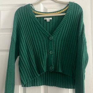 Cropped Green Ribbed Sweater